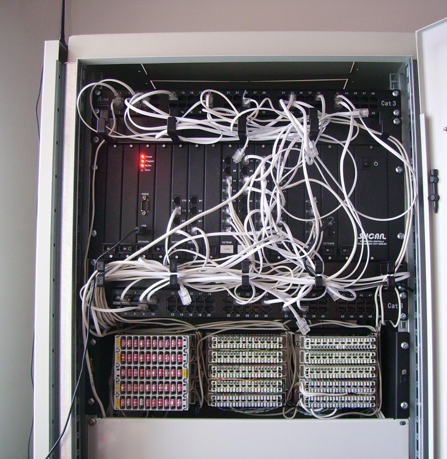 CCT1668 EU Krony i PatchPanel 00